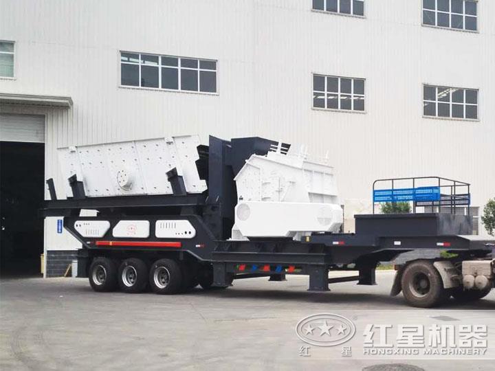 反擊移動(dòng)破碎機(jī)，可移動(dòng)生產(chǎn)，方便智能